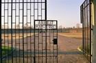Portail du camp de Sachsenhausen, près de Berlin